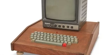 1976년 탄생 애플 1세대 컴퓨터 40만불에 낙찰