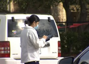 북텍사스, 코로나 검사소 ‘북적’ … “확진률 30%까지 치솟아”