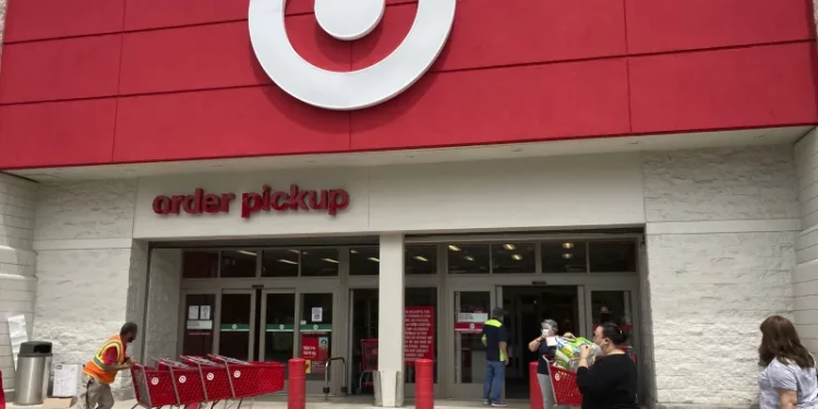 크리스마스 시즌, 타겟 영업시간 연장