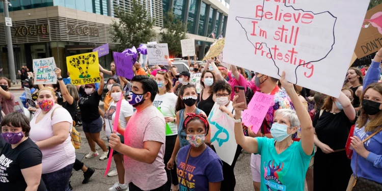 텍사스 낙태금지법 발효 한달 … 낙태율 60% 급감