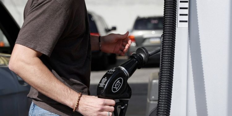 1월 소비자물가, 고공상승 … “40년만에 최대”