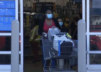 인플레이션, 텍사스 주민 지갑 닫는다 … “외식 및 여행업계 큰 타격”