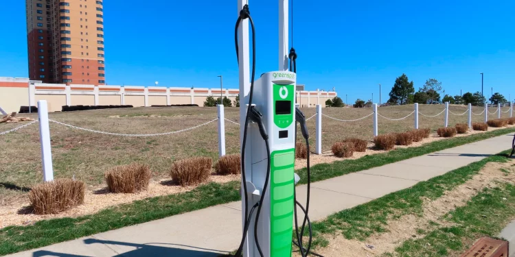 미 지방정부들, 전기자동차 충전소 늘린다 … ‘뉴저지, 워싱턴, 버지니아, 메인 등’