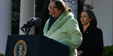 122만에 통과된 린치금지법 … “사적형벌 빌미로 증오범죄 금지”