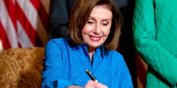 낸시 펠로시 하원의장 텍사스 방문 … “텍사스 투표제한법 비판”