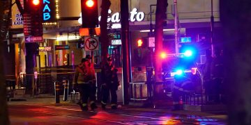 캘리포니아 새크라멘토 다운타운에서 총격 … “6명 사망, 12명 부상”