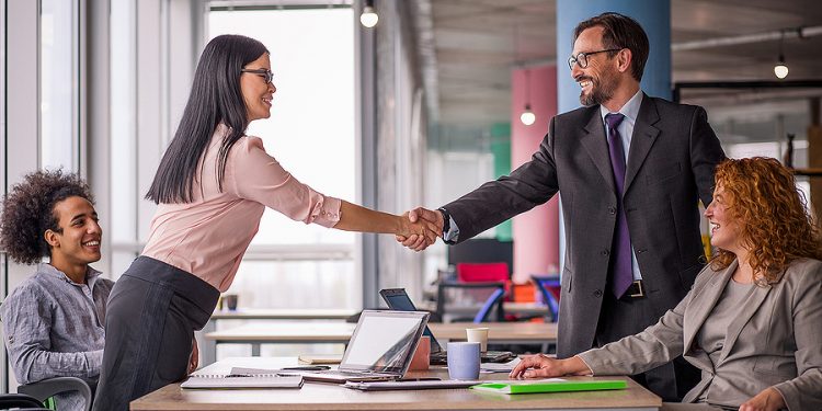 미국내 이직 근로자 절반은 임금 두 자릿수 상승