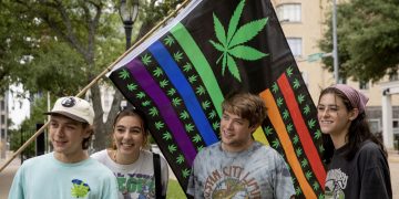 오스틴, 마리화나 비범죄화 주민투표 통과 … “유권자 85% 지지”