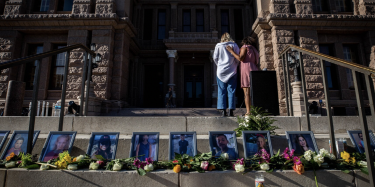 총기협회, A+ 등급으로 선정된 정치인에 쏟아붓는 정치후원금