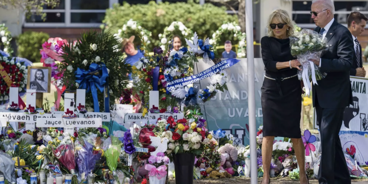 바이든 대통령 “대량 살상 무기 판매 금지해야”