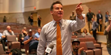 유벨디 총격 대응 ‘처참한 실패’ 인정은 하지만 정보는 공개안하는 DPS