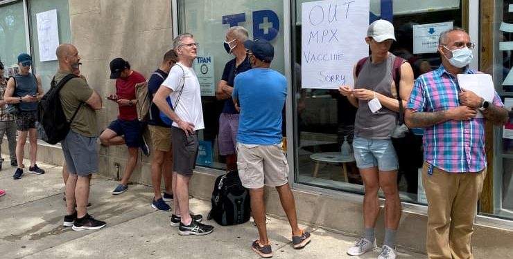 원숭이 두창 확진자 99%는 남성, 이중 95% 남성간 성관계로 감염