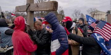 백인 기독교 민족주의는 이단 …”미국 민주주의 위협”