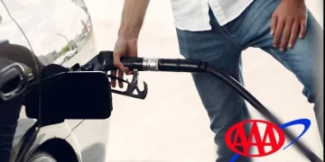 텍사스 휘발유 가격 소폭 하락 … ‘작년 동월보다는 1.52달러 높아’