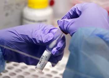 오미크론 하위변이 다시 확산 … “마스크 권고 늘어”