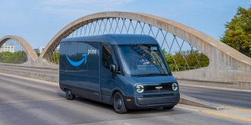 아마존, 달라스 지역은 전기차로 배송 … “미국내 10개 도시 운행 시작”