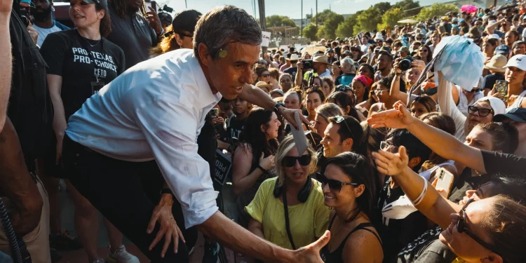텍사스 주지사 베토 오루크 후보 49일 동안 65개 카운티 유세전 시작