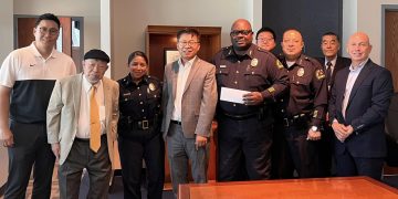 달라스 한인상공회, 범죄제보 프로그램 크라임 스타퍼스에 5천 달러 기부