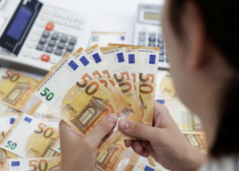 ‘1유로=1달러’ 달러 초강세 … “1유로 0.95달러까지 하락 가능”