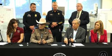 “텍사스 펜타닐 위협은 바이든 정부의 국경개방정책 결과”