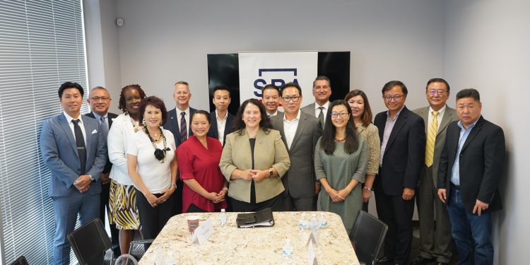 휴스턴 한인상공회, 미 중소기업청장과 면담 … “SBA가 아시안 기업인 도울 것”