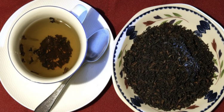 하루 차 두잔이 사망률 낮춘다… 내과 학술지에 발표