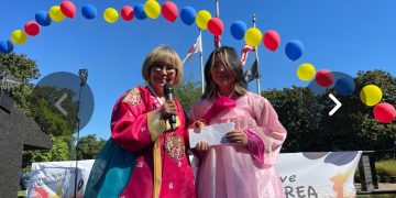 알칸사 한인회, 한인입양인 차세대에 장학금 전달