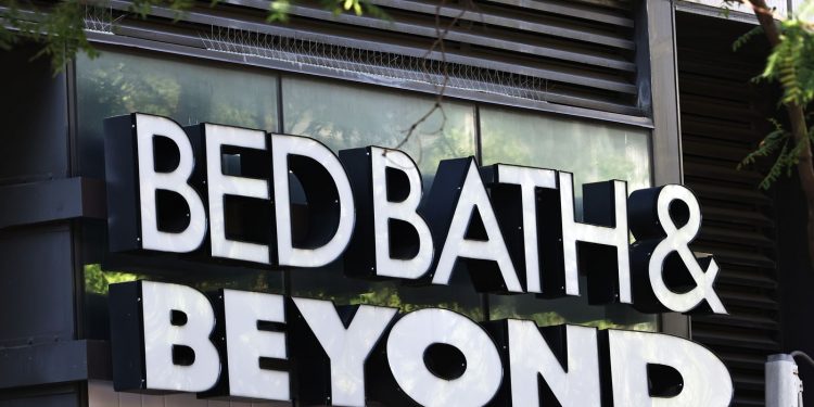 BedBath & Beyond, 150개 매장 폐쇄 및 대규모 정리해고 단행