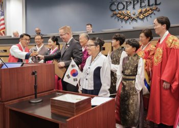 “한복은 2천년을 이어온 한국의 것” … ‘한복의 날’ 선포한 코펠시