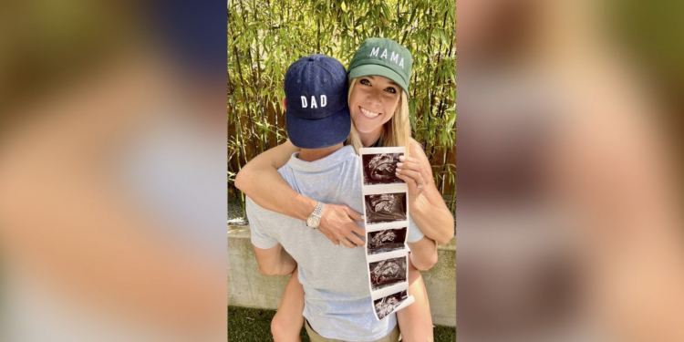 텍사스 여성, 임신 16주에 양수터졌지만 수술 못받아 … 결국 ‘자궁감염 폐혈증’