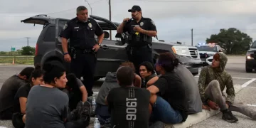 이민자 망명청원 거부 ‘타이틀42’ 내년 2월까지 유예