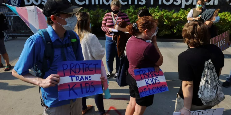 텍사스 남성, 성소수자 건강센터 의사 “죽이겠다” 협박