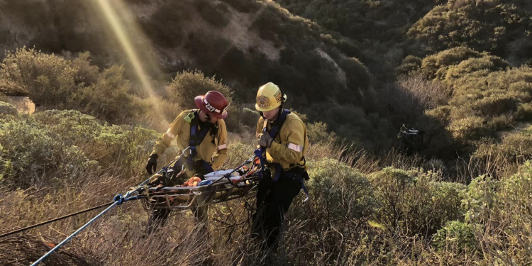 아이폰14 ‘찾기’ 기능과 ‘긴급구조요청’ 덕에 목숨구한 조난자들