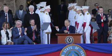 그레그 에봇 주지사 취임식에 거액의 돈 뿌린 기업들