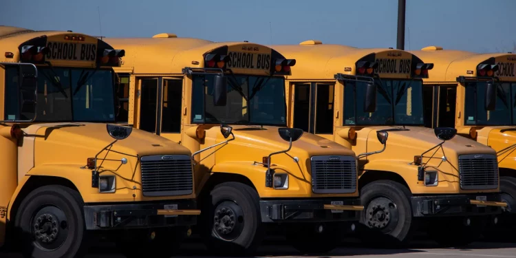 초등학교 스쿨버스에서 자행된 성폭행
