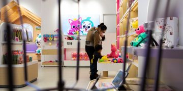 [외신보도 한국뉴스] 한국, 세계 최저 출산율 기록 경신