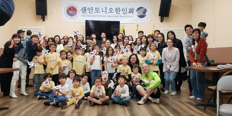 한인 어린이들이 주역이 된 샌안토니오 삼일절 행사 … “역사를 잊은 민족에게 미래는 없다”