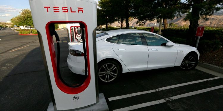 테슬라, 가장 바싼 차종인 모델 S 와 모델 X 가격 인하