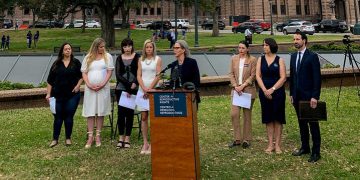 텍사스 주정부 피소 … “산모 위험해도 낙태 금지는 생명권 위협”