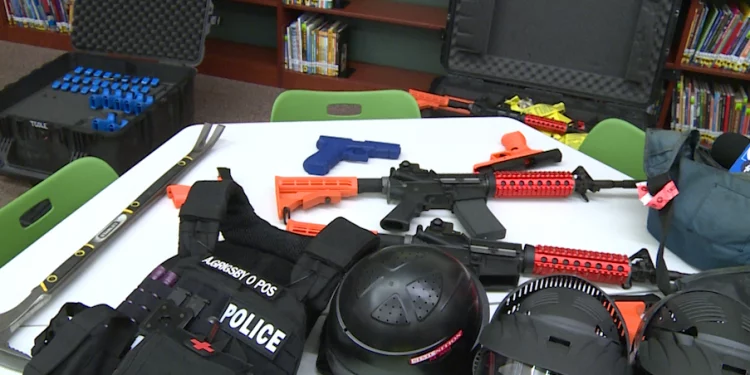 텍사스 공교육청문회 쟁점은 ‘학교내 무장직원 배치’