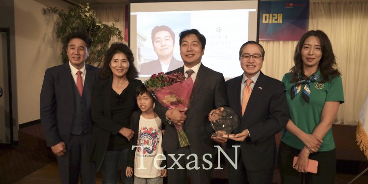 휴스턴 민주평통 차세대 수장이자 세대간 다리가 된 김형선 자문위원