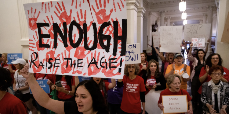 텍사스 하원, 반자동 소총 구매연령 상향 수정안 결국 ‘철회’