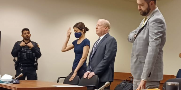 나이 속여 고교 입학한  20대 한인 여성 … “외로워서”