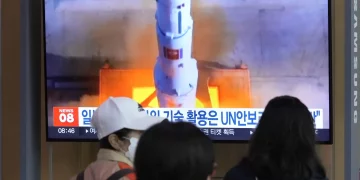 북한 우주발사체 발사에 서울시 재난문자, 사이렌까지 … “전쟁난 줄 알았다”