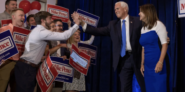 마이크 펜스 대선출마 선언 … 론 디샌티스 이어 3위권