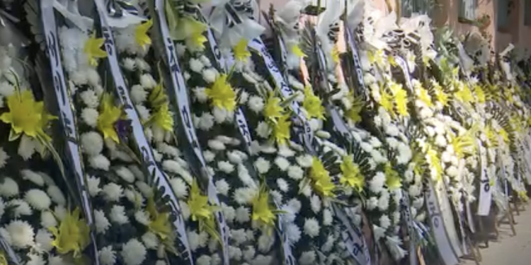 한국의 교사들, 벼랑끝으로 내몰렸다