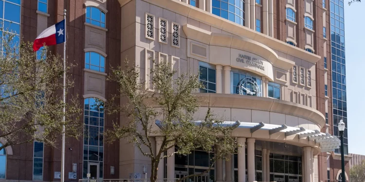 휴스턴 배심원단, 전 여친 음란물 유포 남성에 12억달러 배상금 평결