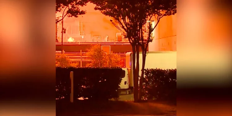 갈랜드 소재 셔윈-윌리엄스 페인트 공장 화재