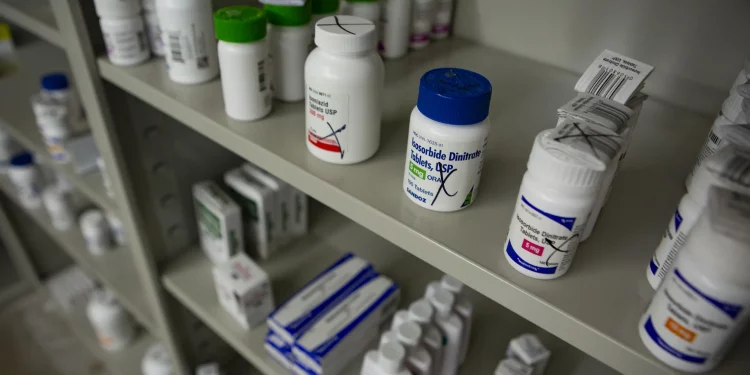 텍사스, 저가의 캐나다 의약품 수입신청 법적 기반 마련