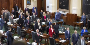 텍사스 상원 공화당도 등 돌린 켄 팩스턴